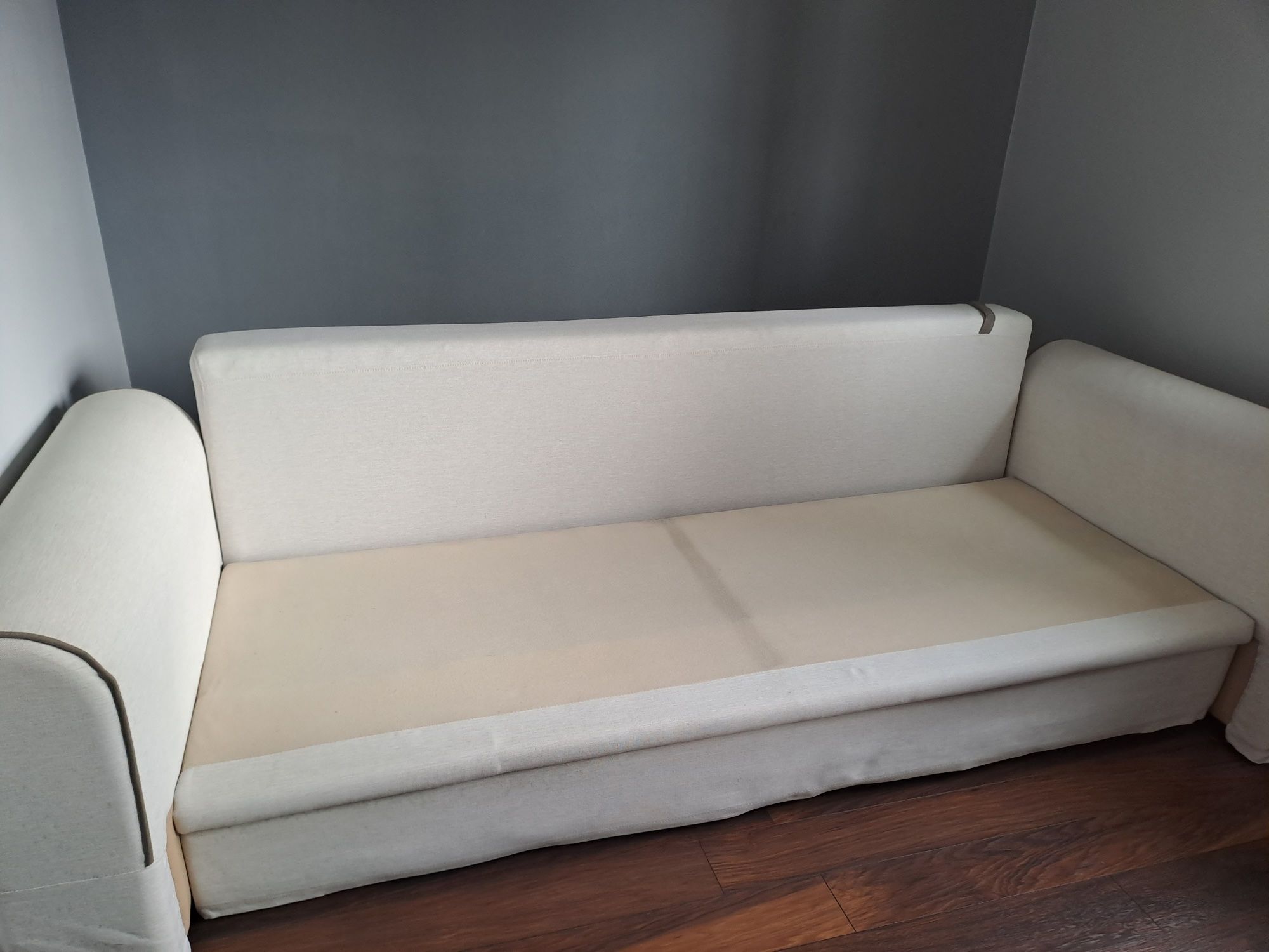 Sofa w stylu angielskim.