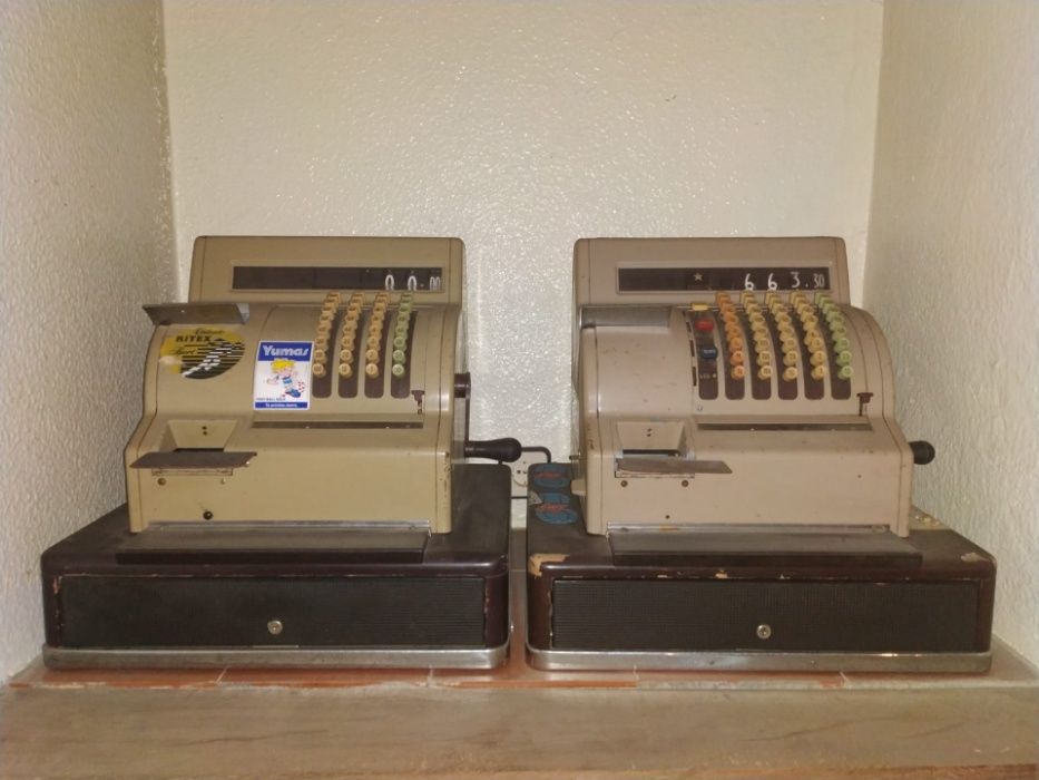 Máquinas registadoras antigas