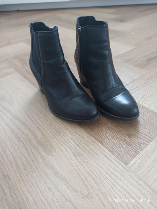 Czarne botki r.36