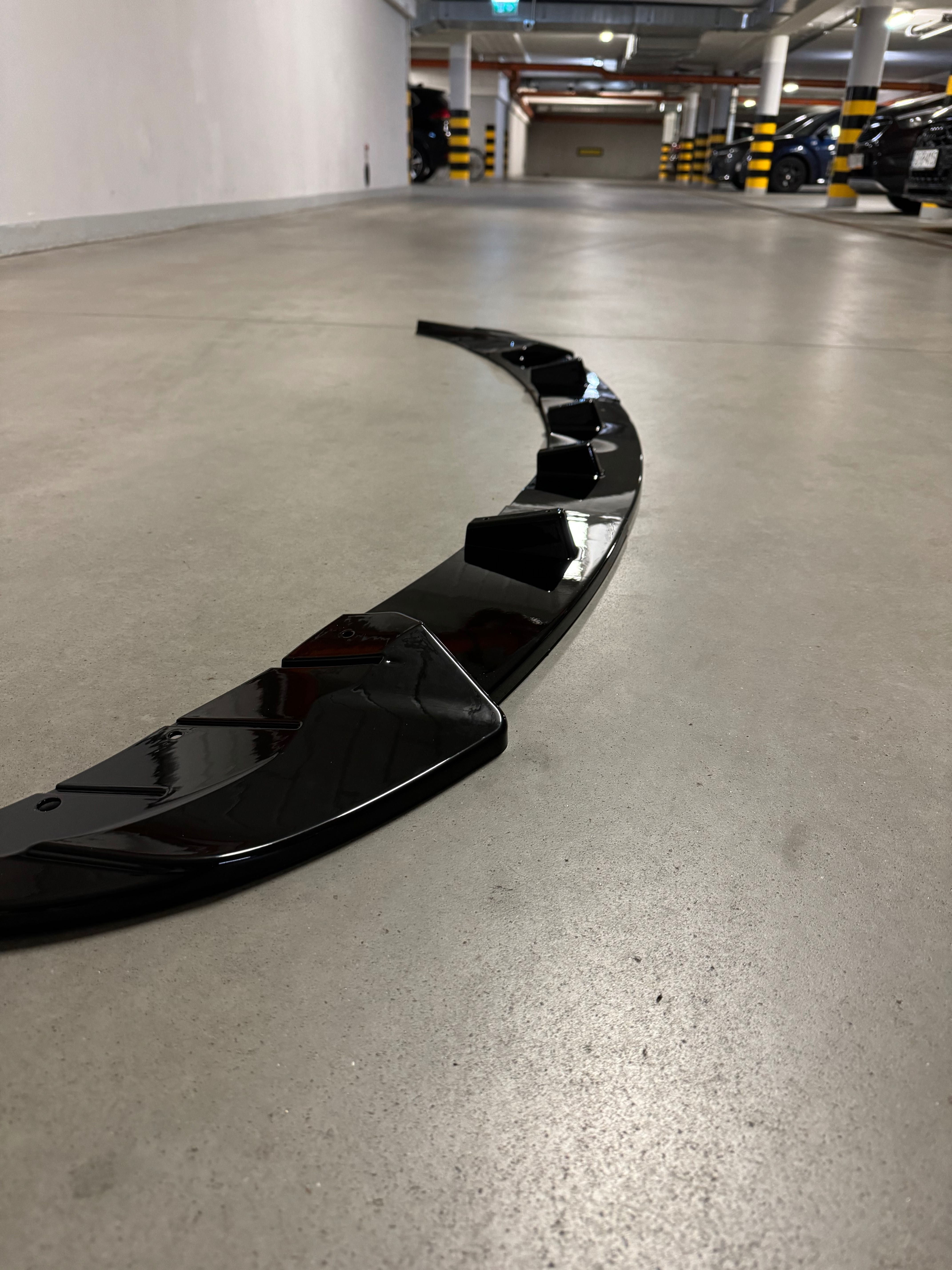 Dokładka zderzaka spliter. BMW 5 F10, F11 przedlift bez M-pakietu
