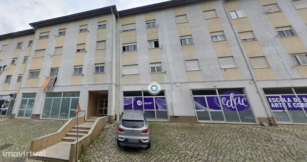 Apartamento T2 não mobilado na Estrada de Coselhas, em Coimbra.