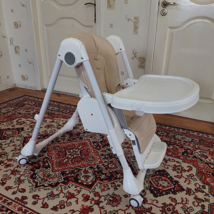 Крісло для годування