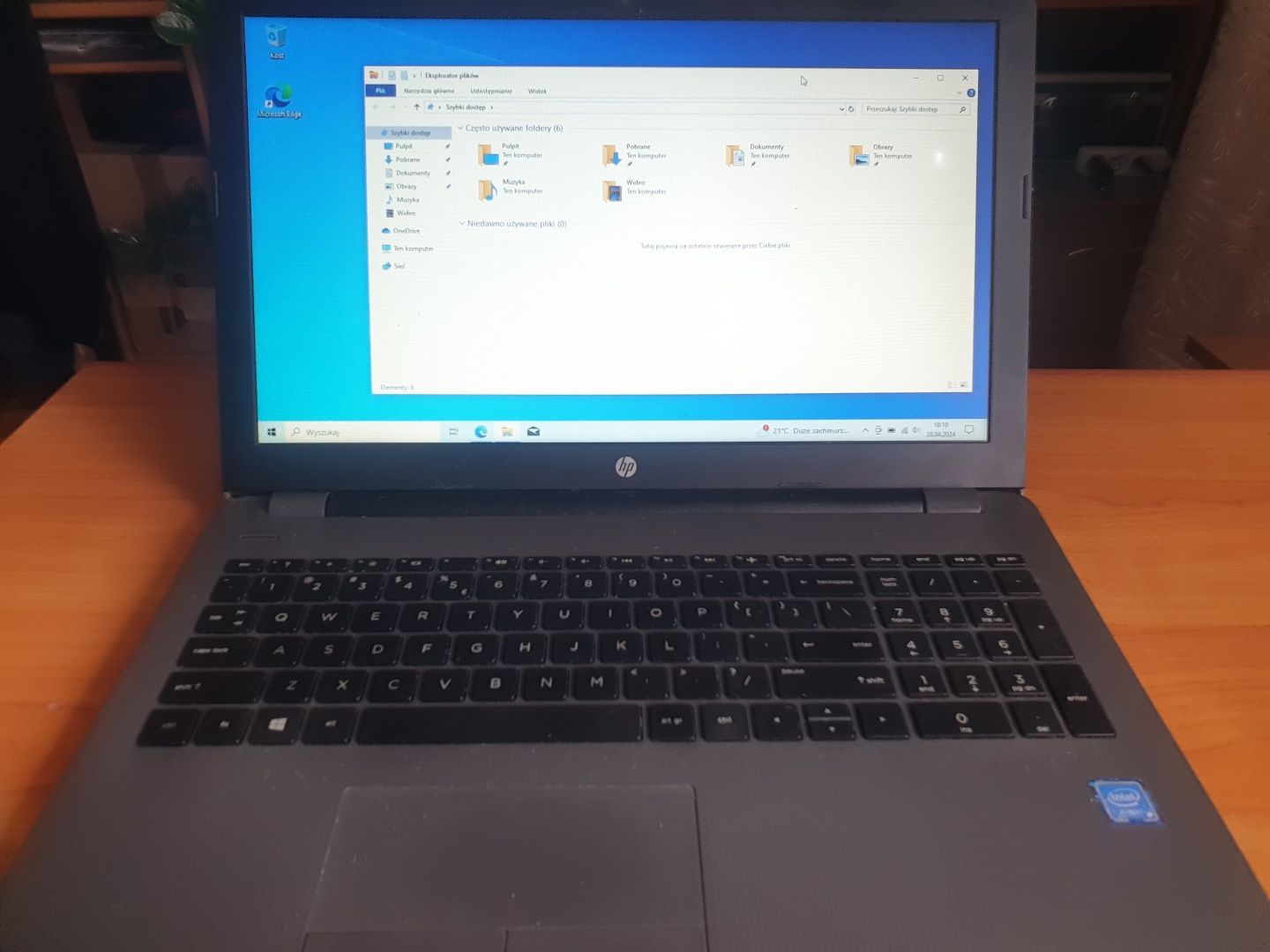 Laptop HP 250 G6