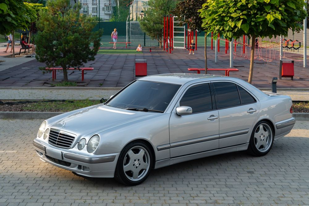 Mercede-Benz E-class W210 2.7CDI Очкарік