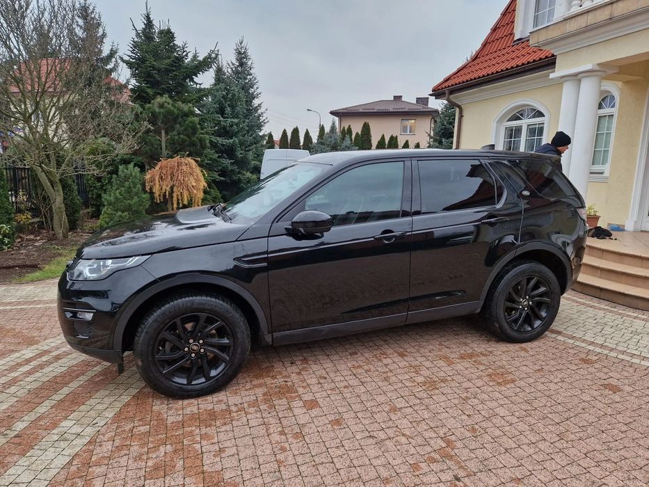 Land Rover Discovery Sport 2.0 150KM 4x4 panorama skóra 7 osobowy idealny stan BOGATA WERSJA