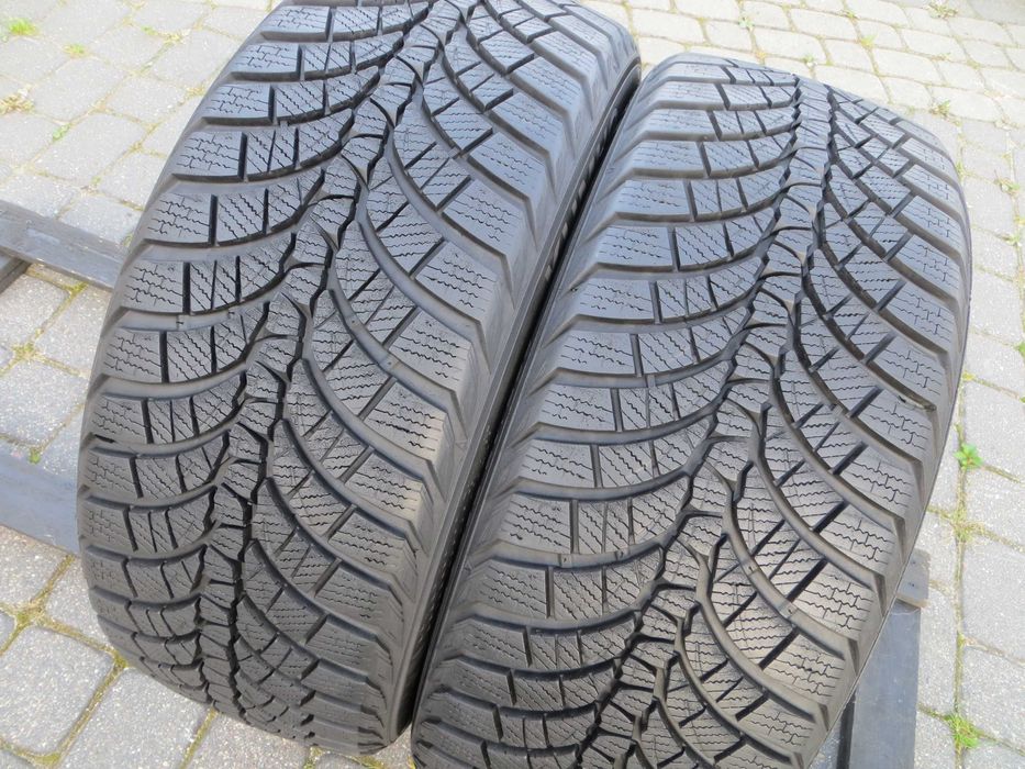Opony zimowe Kumho 225/45/18 cena za 2 szt.