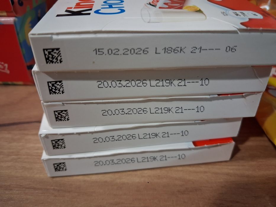 Słodycze (m.in. ptasie mleczko, raffaello, toffifee, kinder bueno)