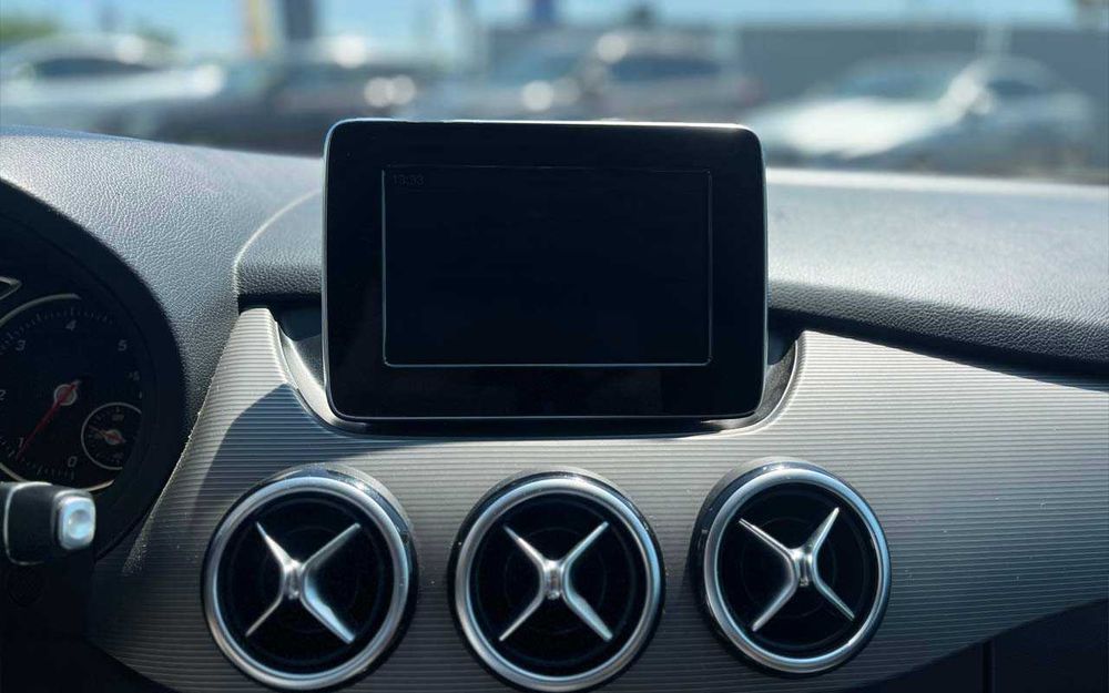 Mercedes-Benz B 180 2015