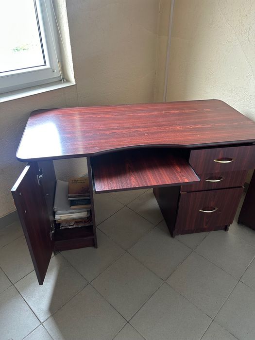 Офісний робочий (учнівський)  стіл з шуфлядами