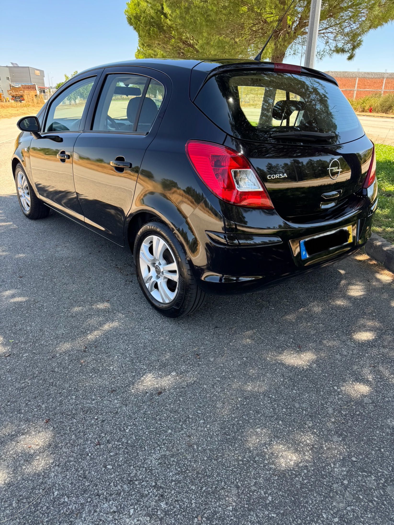 Vendo Opel corsa D 1.2 gasolina poucos km!