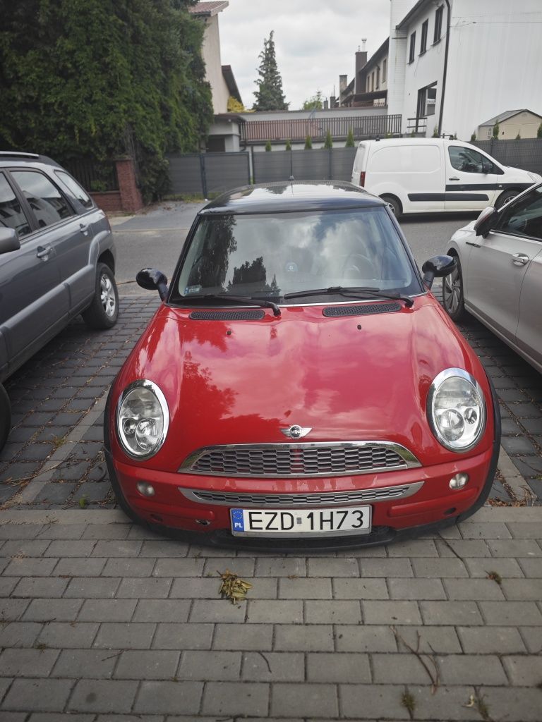 Sprzedam Mini Cooper 1.6 uszkodzone sprzęgło