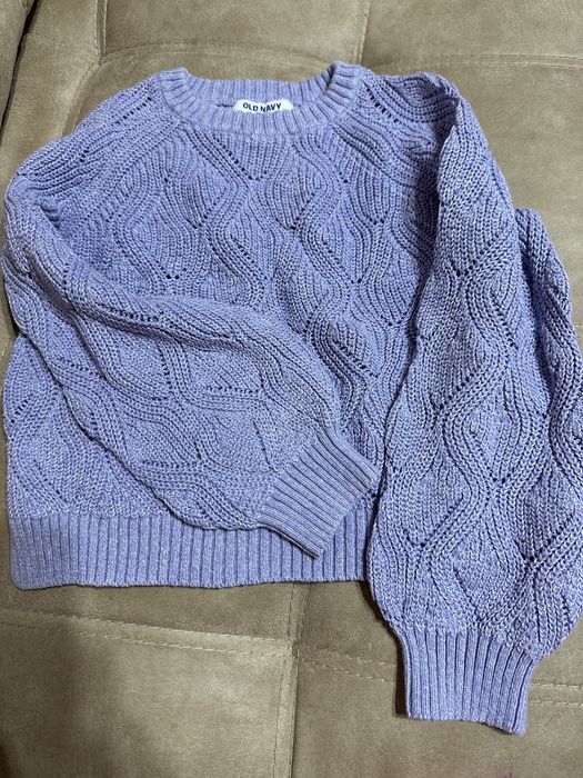 Светрик на дівчинку