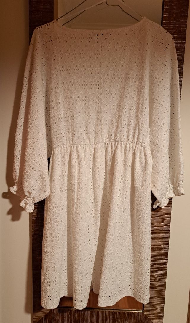 Vestido T. M- Puller &Bear  Tipo Bordado Inglés