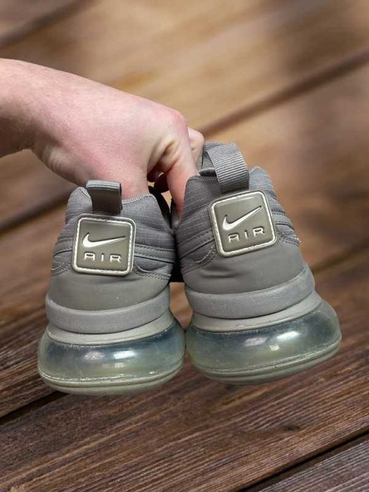 Buty Nike Air Max 270 Future szare 44