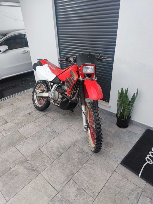 Honda XR650R em Bom Estado