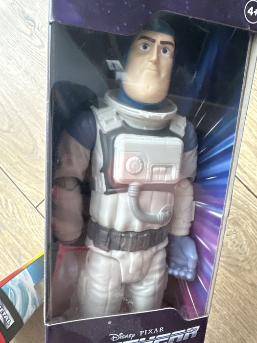 Prezent dla chlopca lalka Buzz Astral z Toy Story i dwa auta