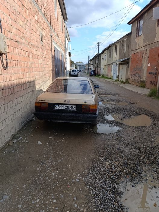 Продам Audi 100 c3