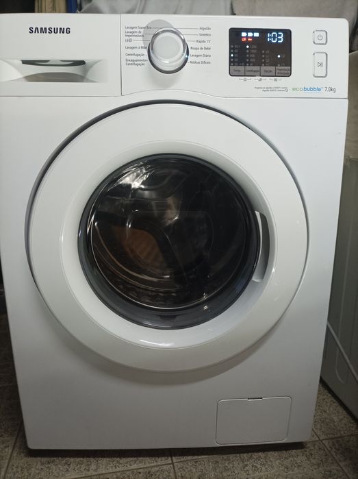 Máquina de lavar roupa LG