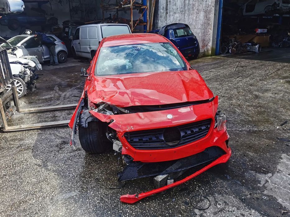Peças Mercedes CLA Carrinha do ano 2017