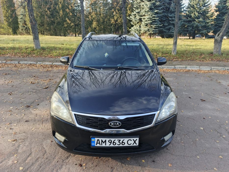 Автомобіль Kia Сeed 2012