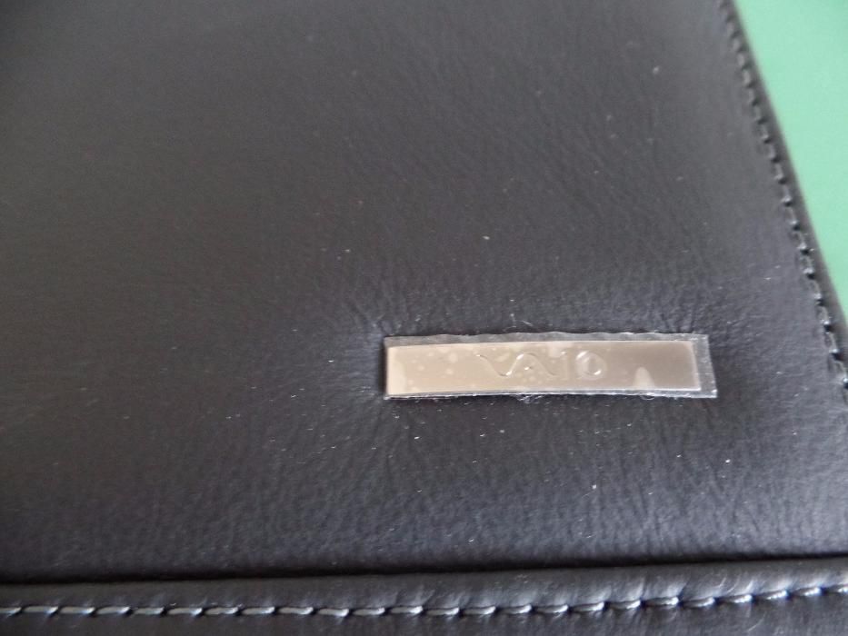 Bolsa em Pele marca Sony
