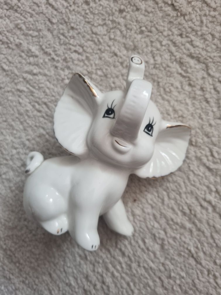 Figurka porcelanowa słonik na szczęście