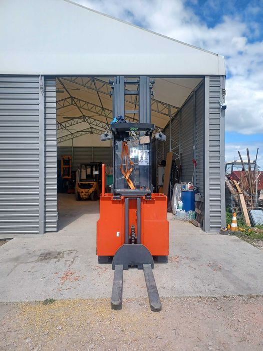 Wózek widłowy LINDE V12