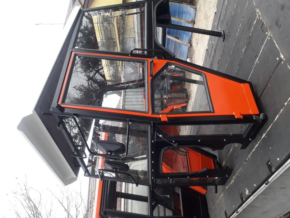 Kabina kabiny Ursus C-360 C-330 Bizon T-25 Mtz