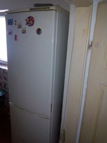 Холодильник Атлант Atlant двухкамерный, два компрессора, очень надежны