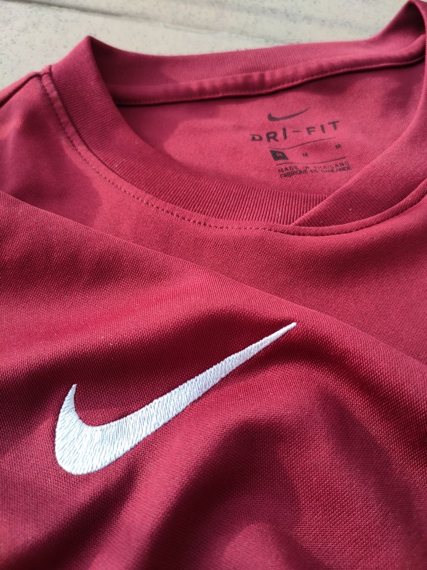 Koszulka t-shirt Nike Dri Fit męska M logo 3d haft bordowa football