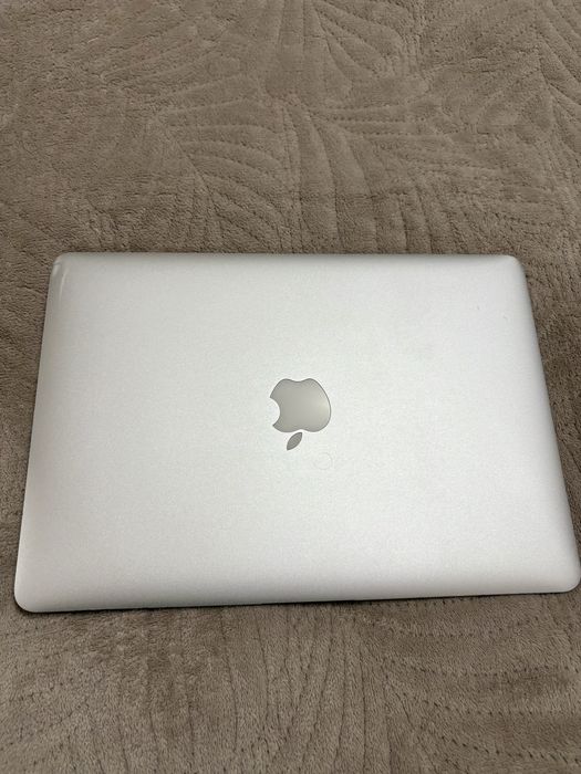 MacBook Air 13 2015 (б/у)