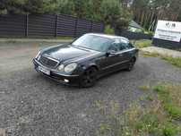 Mercedes w211 e220 2004 г.в. На полном ходу.