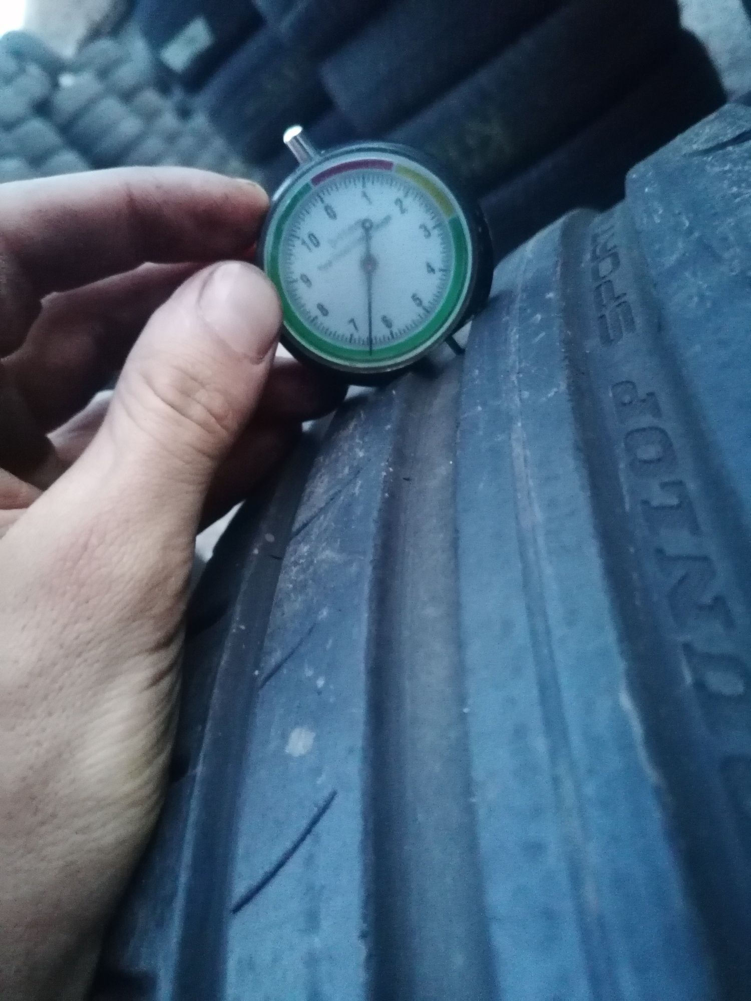 235/40/19 Dunlop 2023 rok