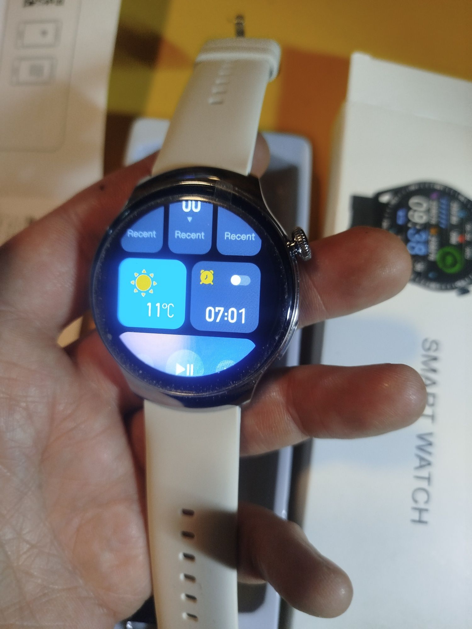 Смарт часы,GT4 Pro Max.NFC,GPS,Compass,AMOLED, без проводная зарядка.
