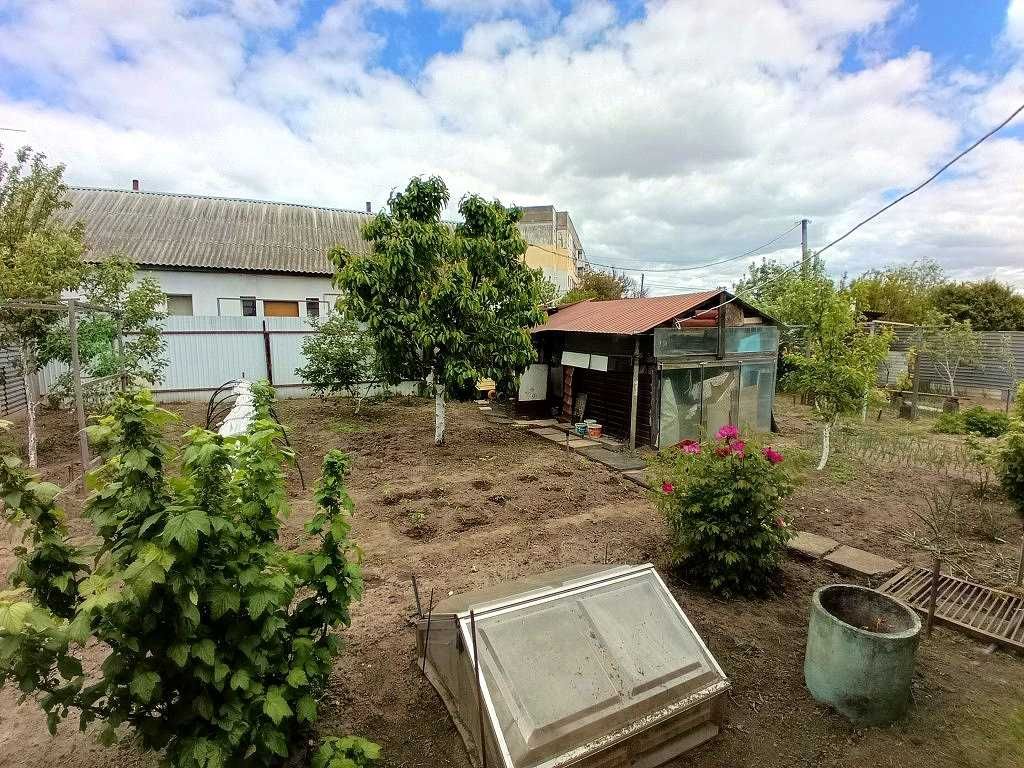 Продам жилий будинок в центрі Макарова.