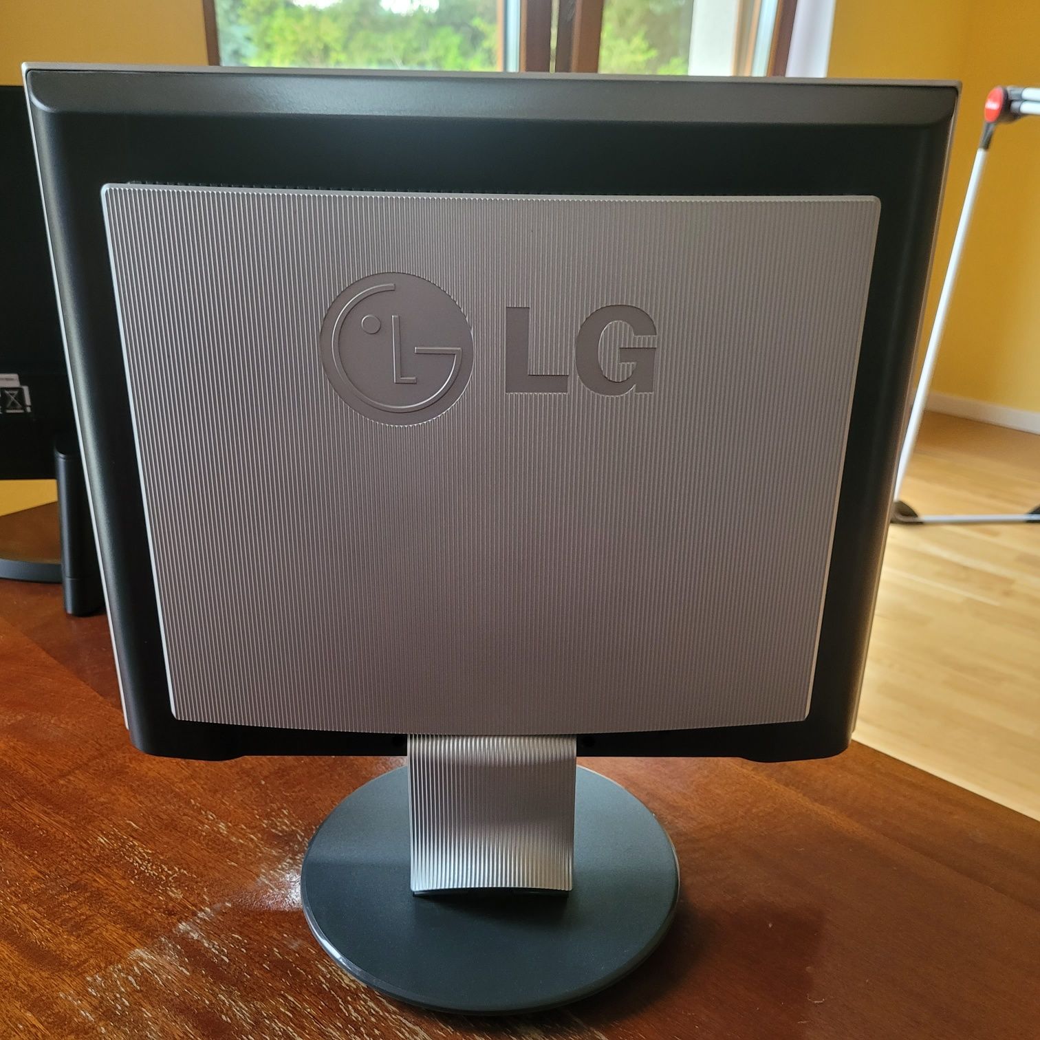 Monitor LG Flatron L1930S vintage