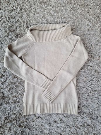 Ciepły sweter z luźnym golfem Zara