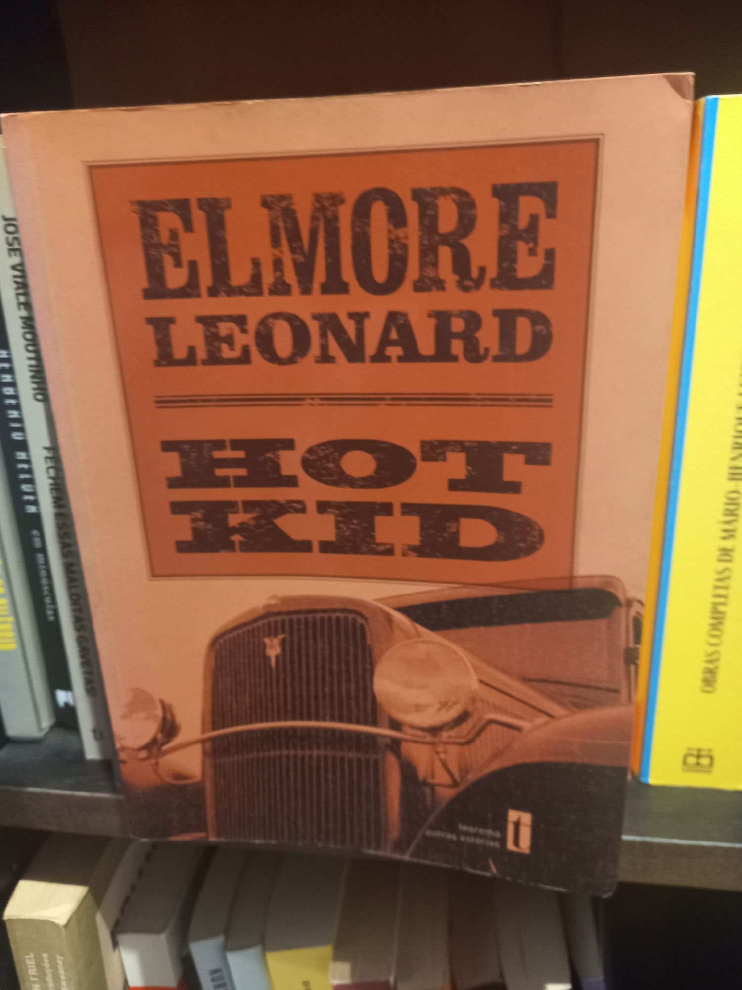 Hot Kid - Elmore Leonard