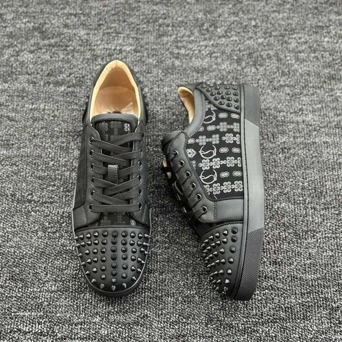 Кеды с шипами Christian Louboutin. Новые. 38 р.