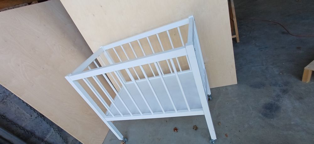 Łóżeczko dziecięce jeżdżące