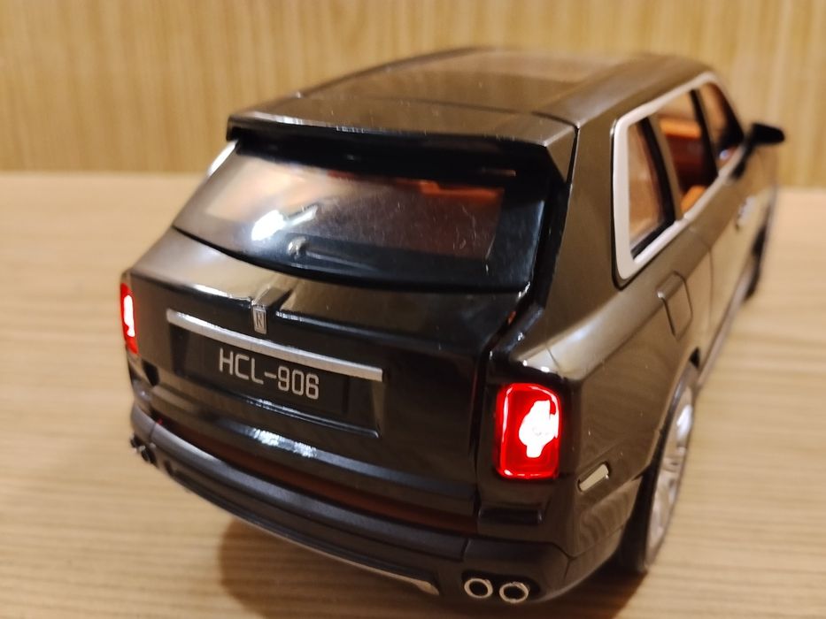 Модель авто Rolls-Royce Cullinan 1:22 Автопром Металл свет звук инерци