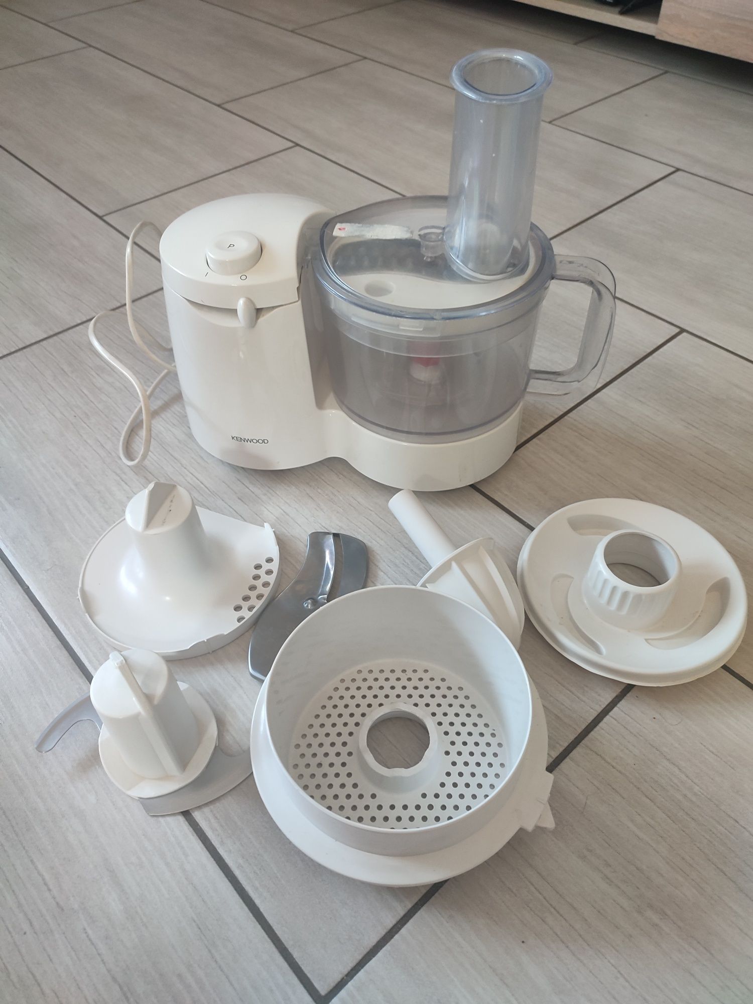 Malakser,robót kuchenny Kenwood.