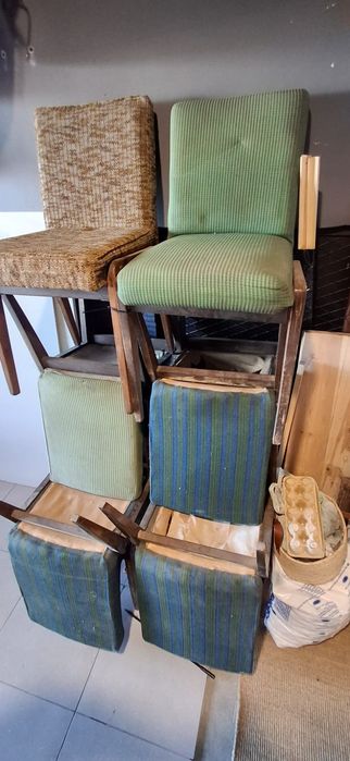 Krzesła PRL model Aga