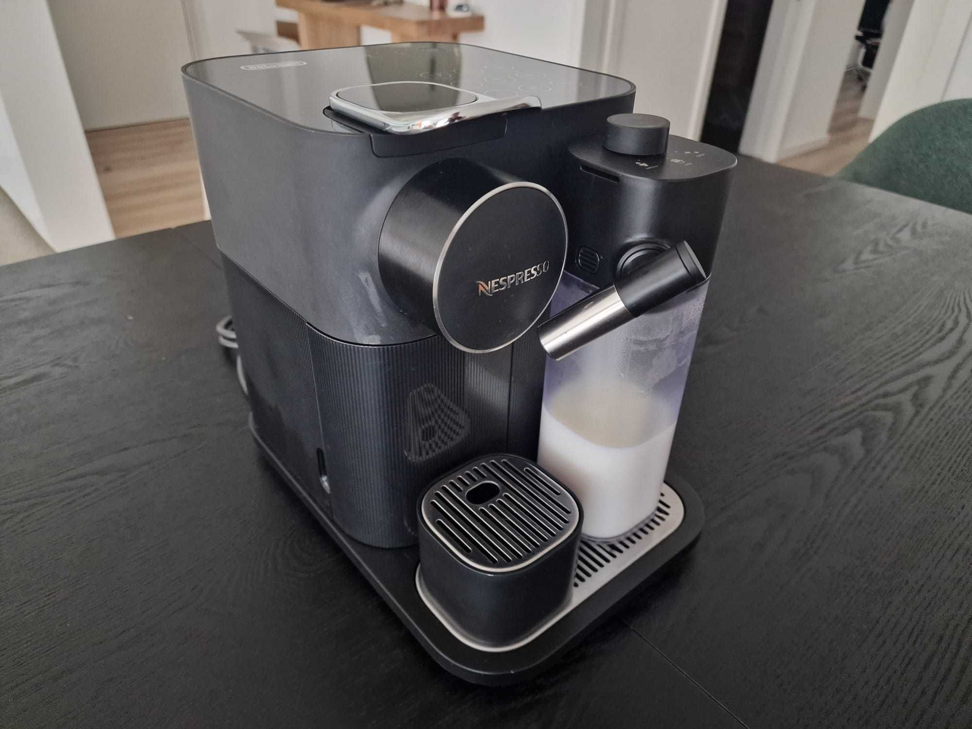 Máquina de café Nespresso - Delonghi EN650.B - Gran Lattissima