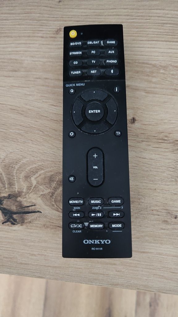 Amplituner kina domowego Onkyo TX-NR686