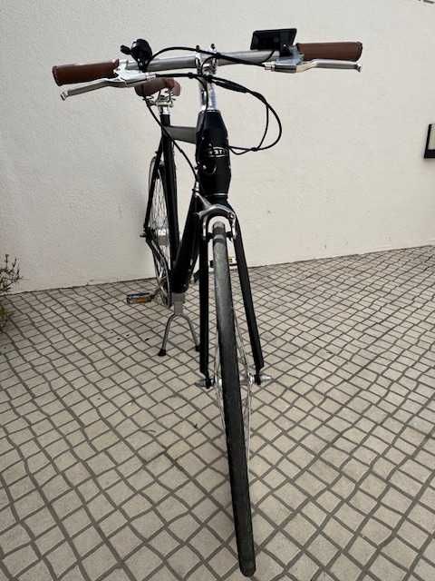 Bicicleta eléctrica cidade