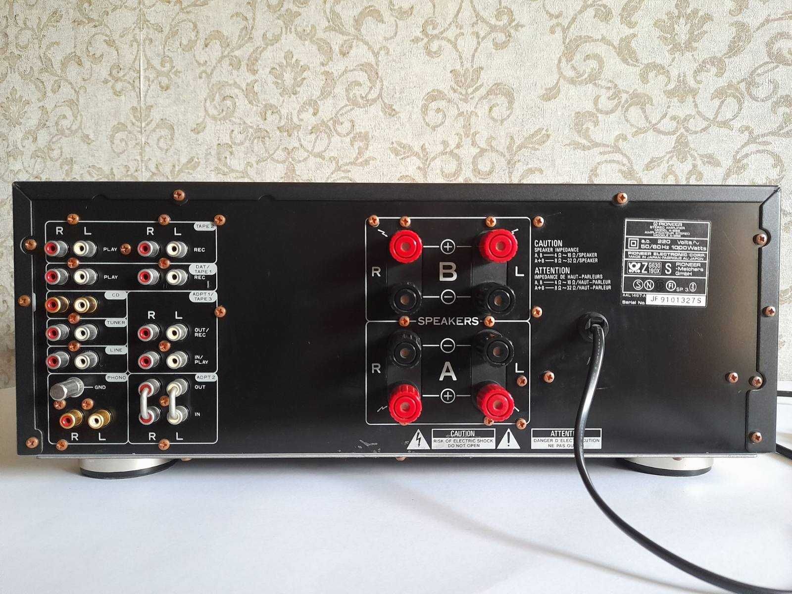 усилитель  PIONEER A-858