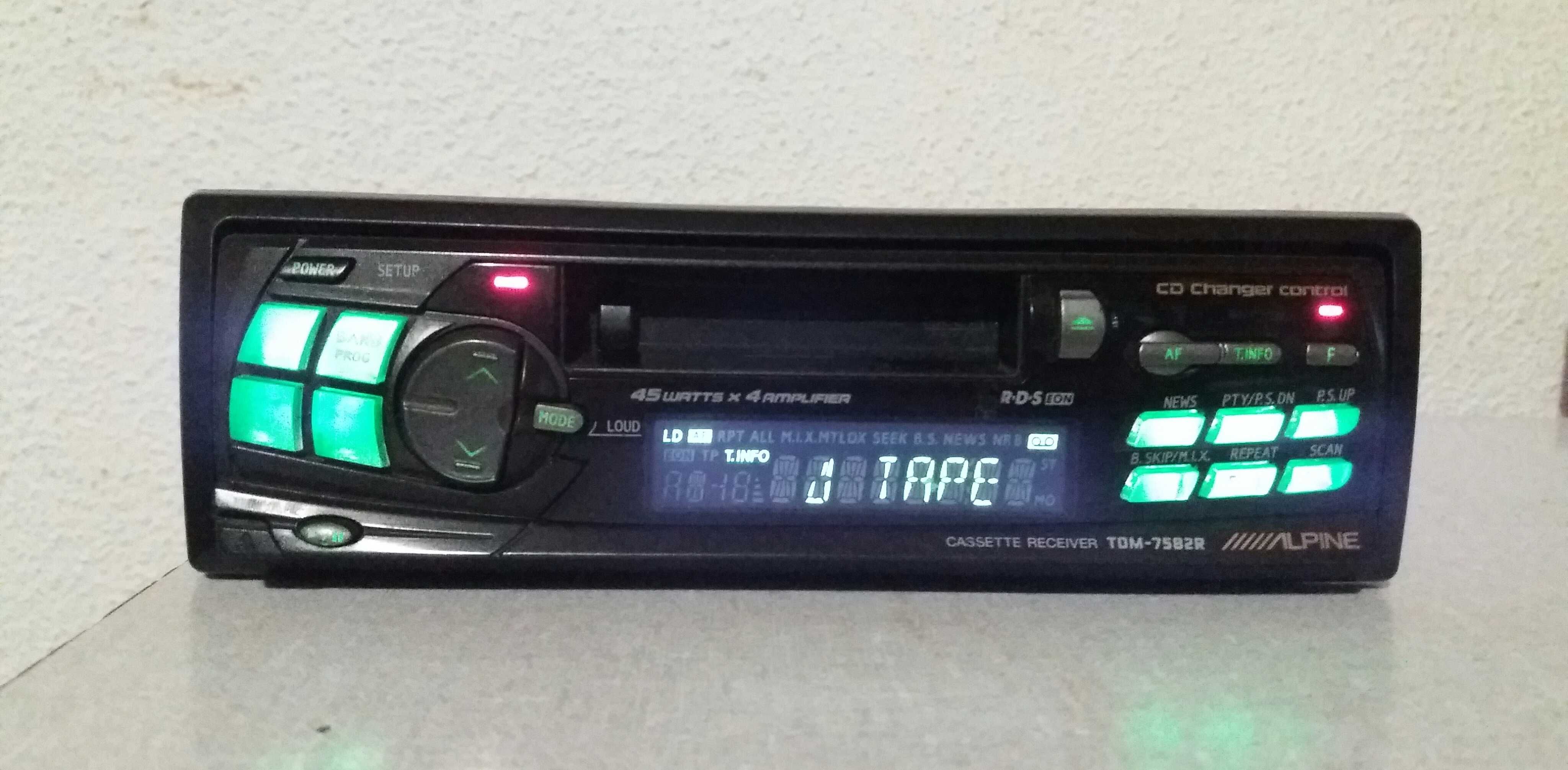 Auto Radio Cassete Alpine TDM-7582R
