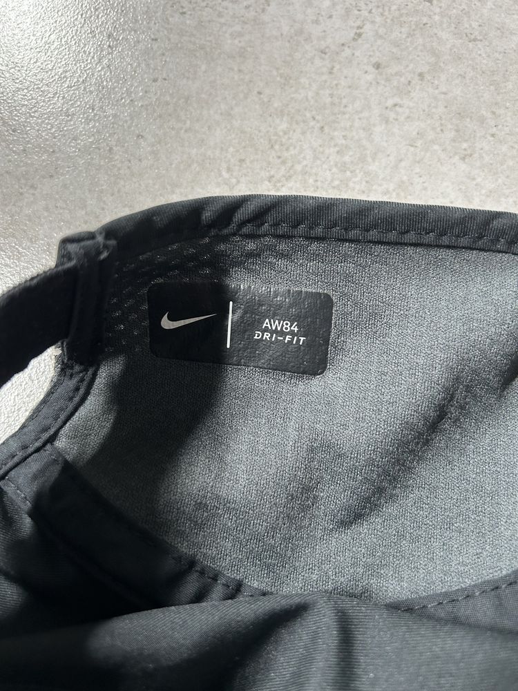 Nike czarna czapka z daszkiem 5panel sportowa