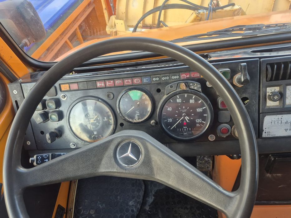 Mercedes-Benz UNIMOG 1400